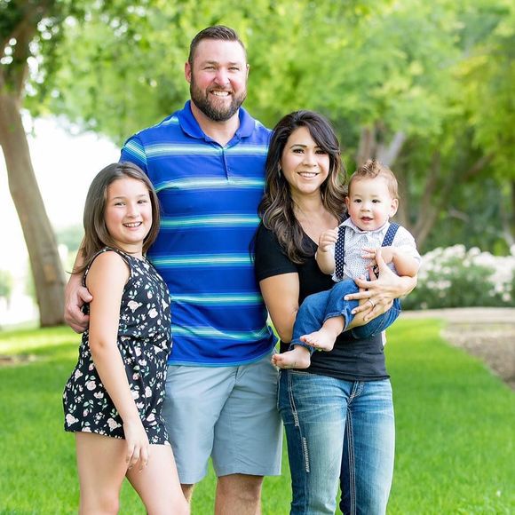 Meet your Posher, Sabrina - Picture 1 of 1